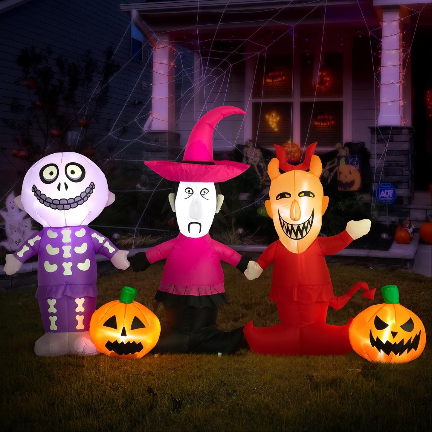 5 Ft Halloween Inflatable Yard Decoration, Outdoor Blow up Yard Fun Decor, Built-In LED Lights for Outdoor Halloween Lawn Decor